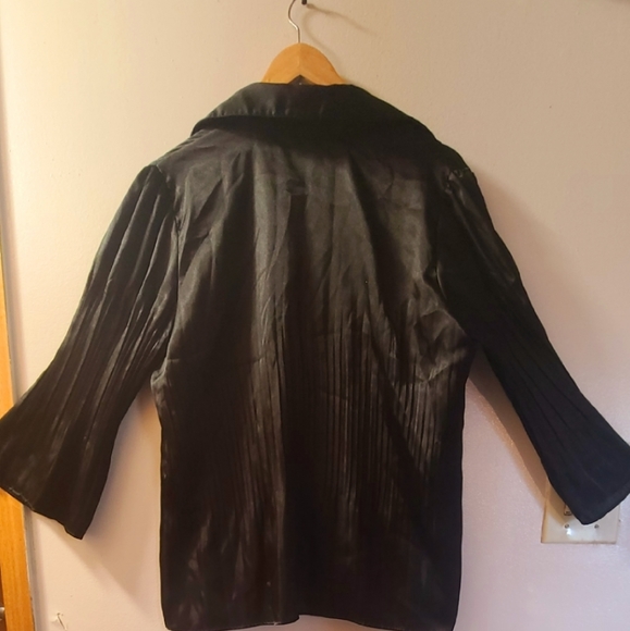 Blouse - Picture 2 of 2